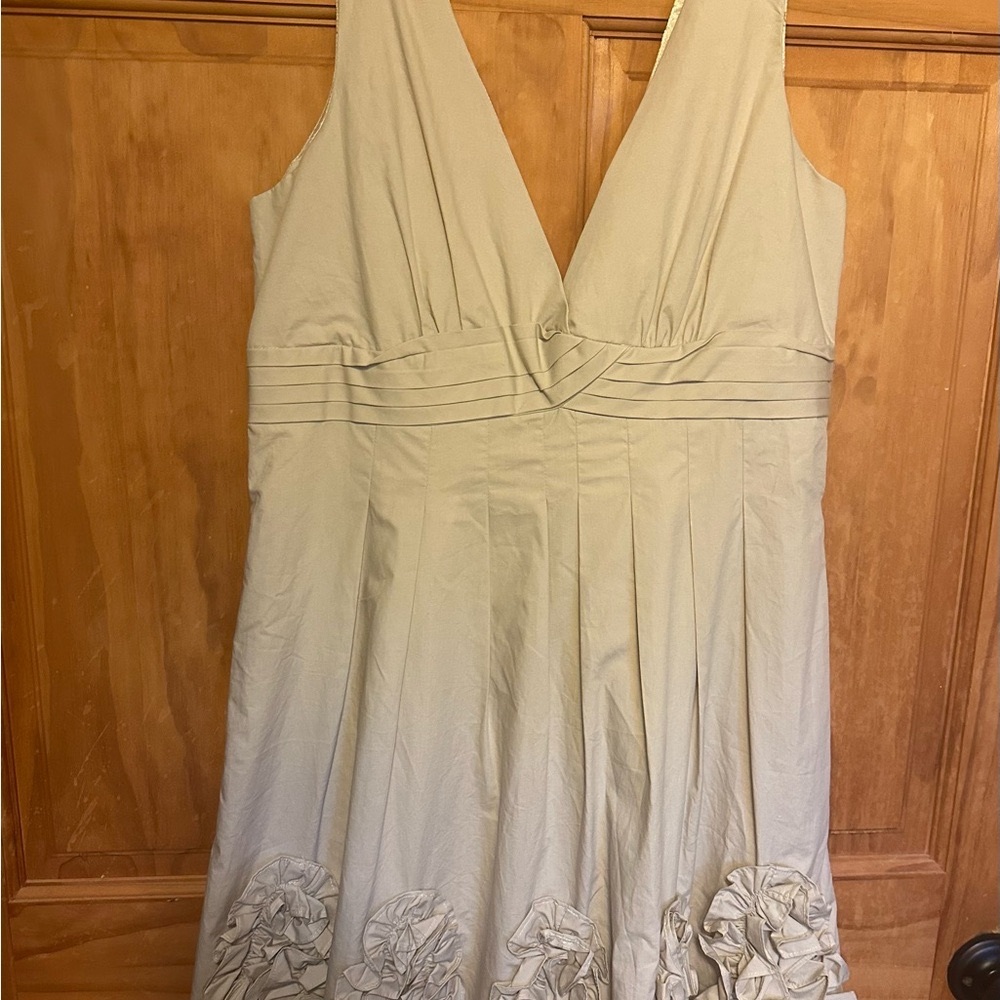 Ryu Tan Dress with Floral Details